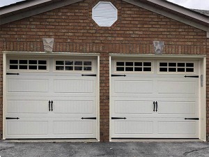 Carriage House Panel